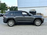 New 2024 Jeep Grand Cherokee Laredo X image 2