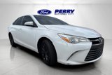 Used 2017 Toyota Camry LE image 2