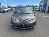 Used 2017 Toyota Sienna AWD image 2