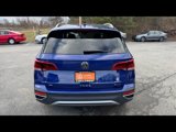 Certified 2022 Volkswagen Taos SE w/ Panoramic Sunroof Package image 4