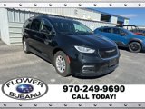 Used 2022 Chrysler Pacifica Touring-L image 3