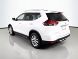 Used 2020 Nissan Rogue SV image 3