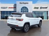 Used 2022 Jeep Compass Limited image 4