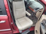 Used 2016 Chrysler Town & Country Touring w/ Driver Convenience Group image 5