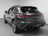 Certified 2025 Porsche Macan image 4