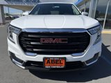 Used 2024 GMC Terrain SLE image 2