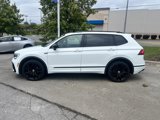 Used 2020 Volkswagen Tiguan SE R-Line image 2