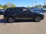 Used 2018 Volkswagen Tiguan SE w/ Panoramic Sunroof Package image 5