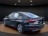 Used 2020 Volkswagen Jetta SEL Premium image 3