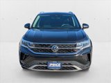 Used 2022 Volkswagen Taos SEL image 2
