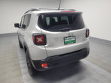 Used 2016 Jeep Renegade Latitude w/ Cold Weather Group image 6