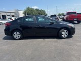 Used 2017 Kia Forte LX w/ LX Popular Package image 2