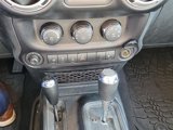 Used 2015 Jeep Wrangler Unlimited Rubicon image 3