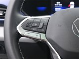 Certified 2022 Volkswagen Taos SE image 2