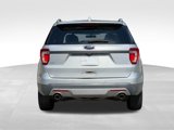 Used 2017 Ford Explorer XLT image 4
