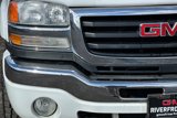 Used 2004 GMC Sierra 2500 SLT w/ Skid Plate Package image 3