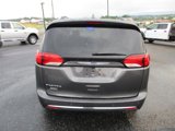 Used 2019 Chrysler Pacifica Touring-L image 3