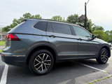 Used 2021 Volkswagen Tiguan SE w/ Panoramic Sunroof Package image 5