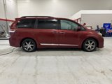 Used 2015 Toyota Sienna SE image 5