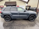 Used 2018 Jeep Grand Cherokee Altitude image 2