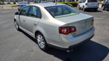 Used 2010 Volkswagen Jetta SE image 5