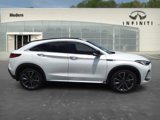 New 2024 INFINITI QX55 Essential image 3