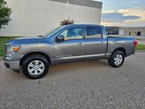 Used 2018 Nissan Titan SV image 2