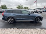 Used 2020 Volvo V60 T5 Cross Country image 6