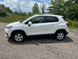 Used 2022 Chevrolet Trax LT w/ LT Convenience Package image 3