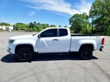 Used 2016 Chevrolet Colorado LT image 2