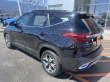 Used 2021 Kia Seltos EX image 3