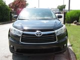 Used 2015 Toyota Highlander XLE image 2