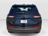New 2025 Jeep Grand Cherokee Altitude image 4