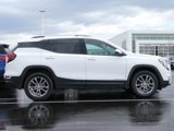 Used 2022 GMC Terrain SLT w/ Infotainment Package II image 2