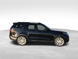 New 2024 Land Rover Discovery S image 6