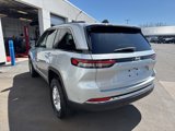 New 2025 Jeep Grand Cherokee Laredo w/ Luxury Tech Group I image 5