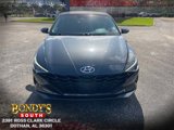 Used 2021 Hyundai Elantra SEL w/ Convenience Package image 2