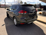 Used 2017 Nissan Rogue SV image 3