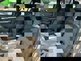 Used 2018 Ford Explorer XLT image 4