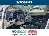 Used 2022 Chrysler Voyager LX image 4