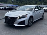 Used 2024 Nissan Altima 2.5 SV image 2