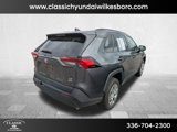 Used 2019 Toyota RAV4 LE image 3