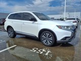 Used 2020 Mitsubishi Outlander ES image 2