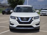 Used 2018 Nissan Rogue SV image 2
