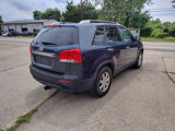 Used 2011 Kia Sorento LX w/ Convenience Pkg image 3