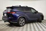 Used 2021 Toyota Highlander XLE image 4