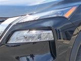 Used 2023 Nissan Rogue SV image 3