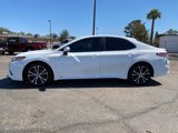 Used 2018 Toyota Camry SE image 3