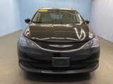 Used 2021 Chrysler Voyager Lxi image 2