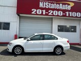 Used 2011 Volkswagen Jetta SE image 2